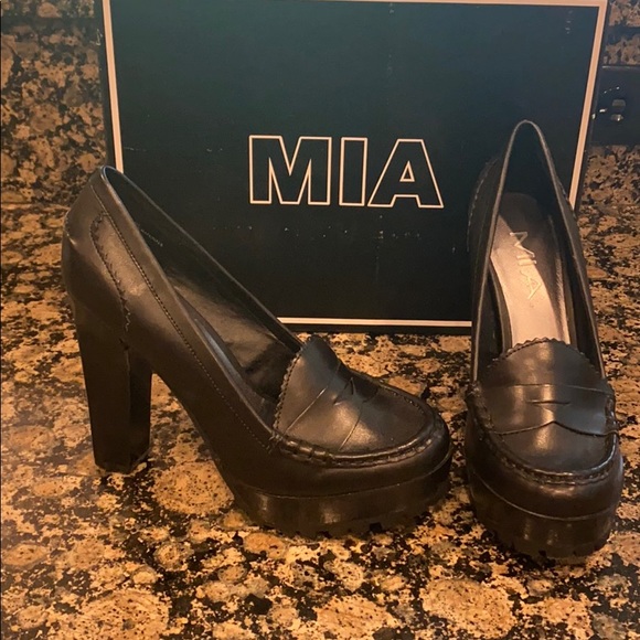 mia platform shoes